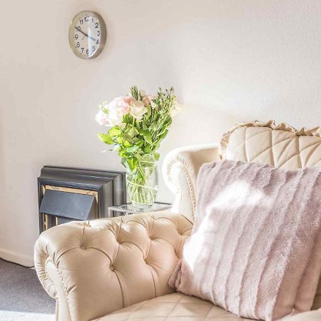 Pass The Keys Comfortable 3 Bed In Central Bowness With Parking Windermere Eksteriør bilde
