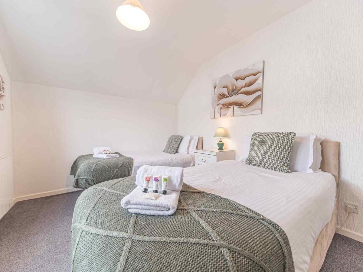 Pass The Keys Comfortable 3 Bed In Central Bowness With Parking Windermere Eksteriør bilde