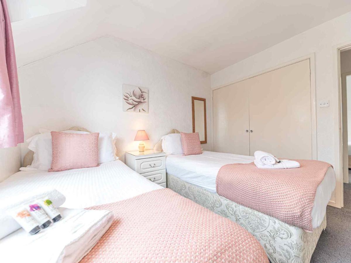 Pass The Keys Comfortable 3 Bed In Central Bowness With Parking Windermere Eksteriør bilde