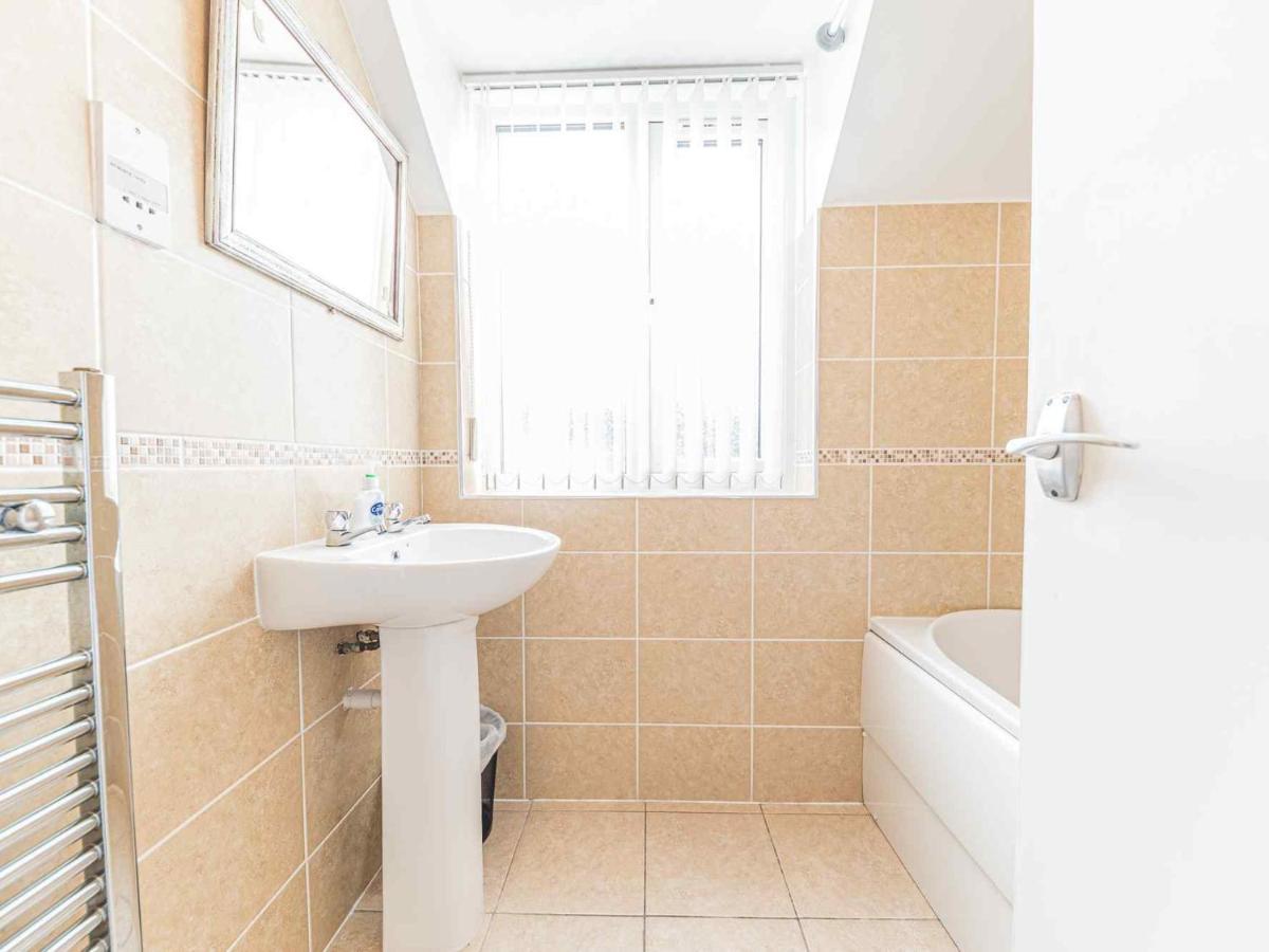 Pass The Keys Comfortable 3 Bed In Central Bowness With Parking Windermere Eksteriør bilde